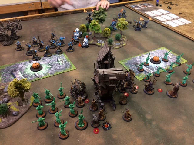 1 Skorne Morghoul2 vs Trollbloods Horgle2